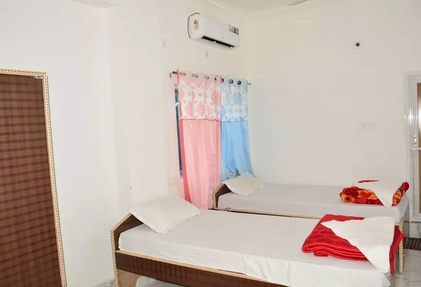 هتل Greenland Palace Bodhgaya