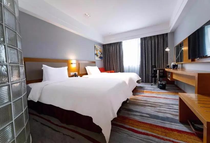 Hotelli Holiday Inn Express Daocheng Yading By Ihg