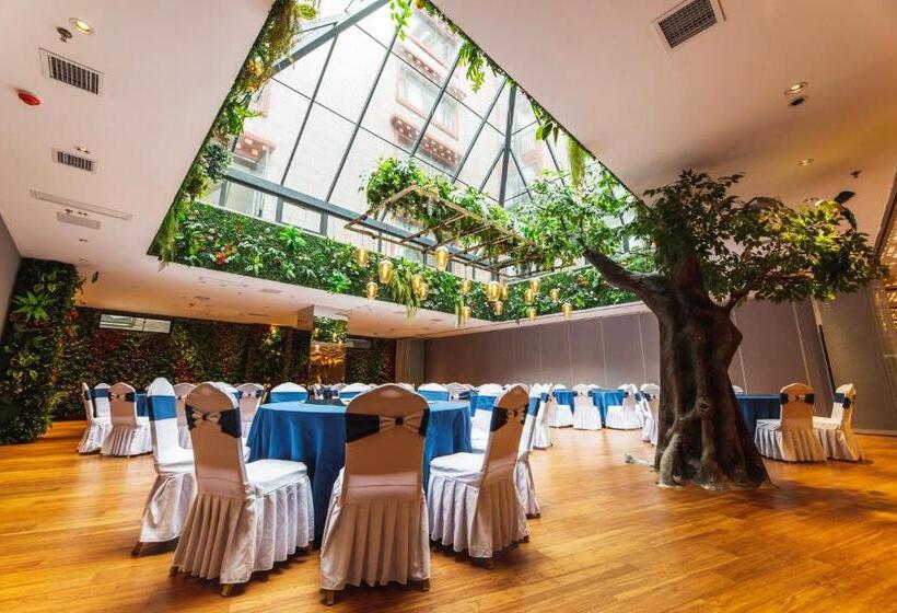 Hotel Holiday Inn Express Daocheng Yading By Ihg