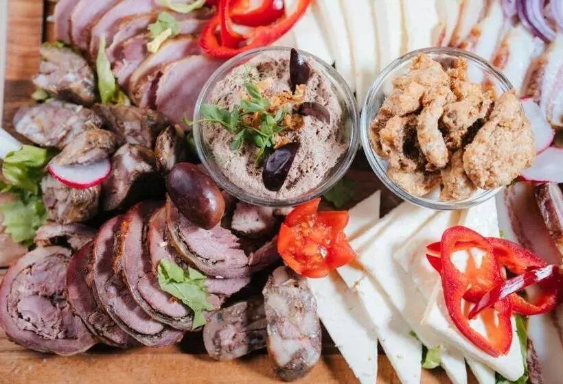 ホテル Podu' Cu Lanturi