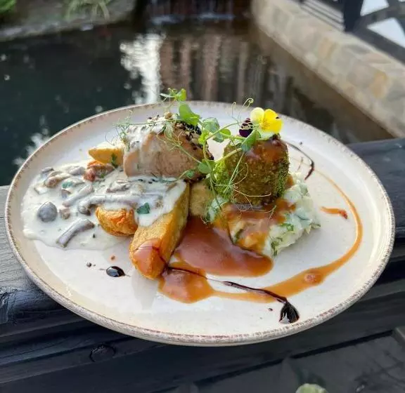 ホテル Podu' Cu Lanturi