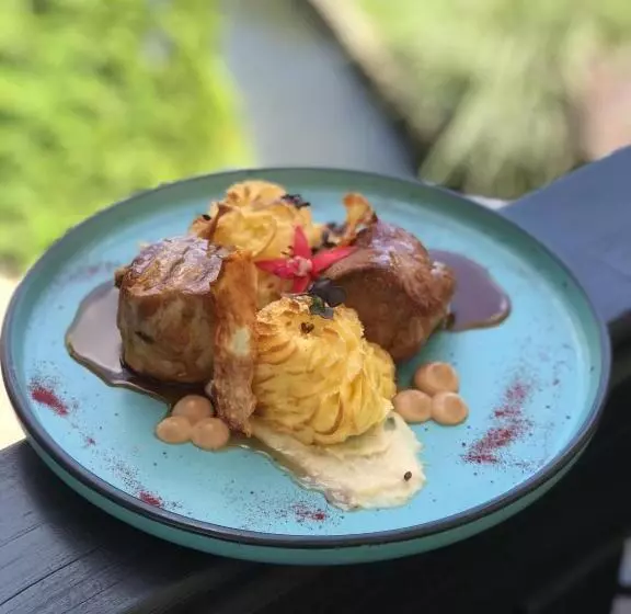 ホテル Podu' Cu Lanturi