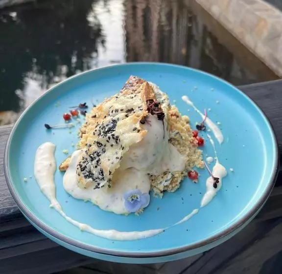 ホテル Podu' Cu Lanturi