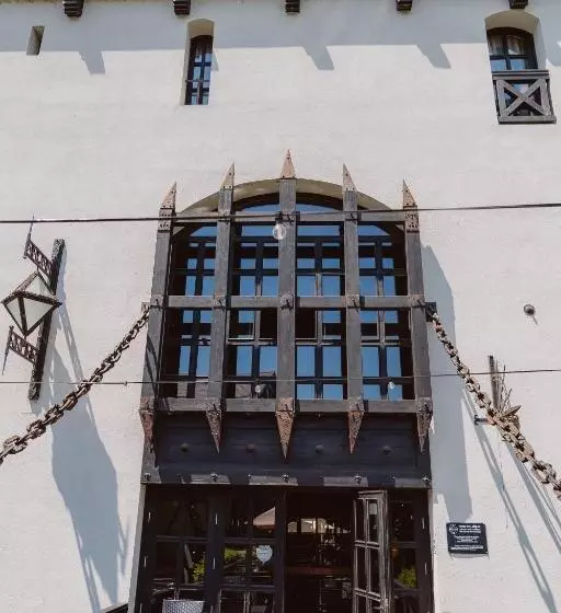 ホテル Podu' Cu Lanturi