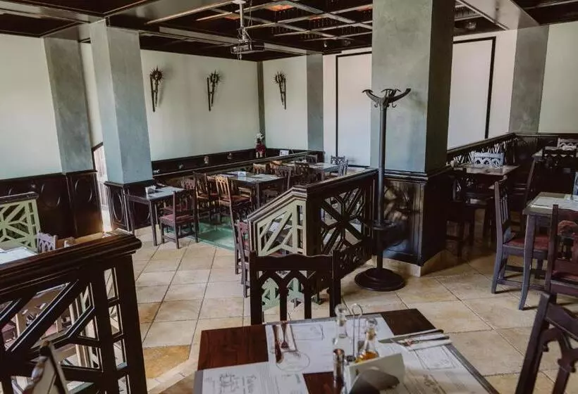 ホテル Podu' Cu Lanturi