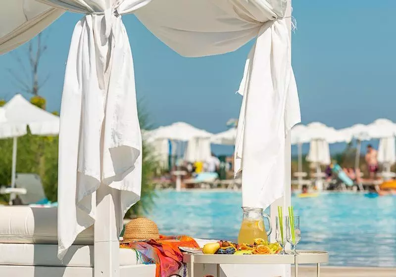 ホテル Sunrise Blue Magic Resort  All Inclusive