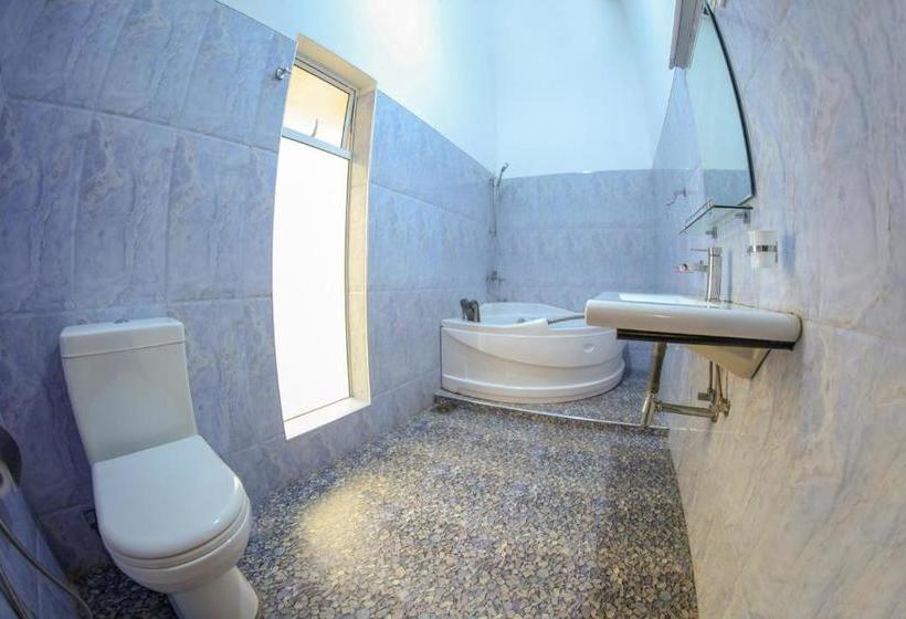 Отель White Rose Beach Resort