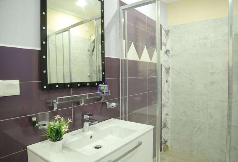 בית מלון כפרי Capri Mc