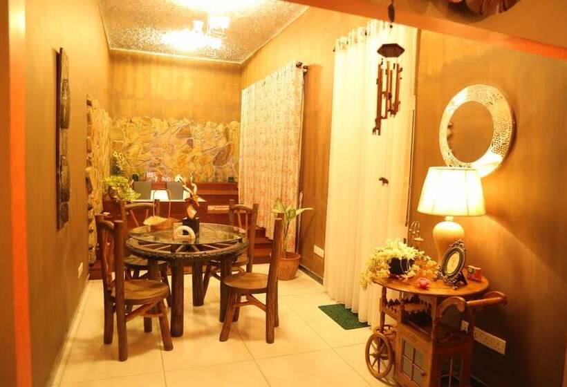 בית מלון כפרי Capri Mc