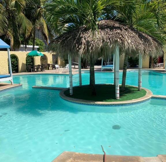 هتل El Currican Juan Dolio