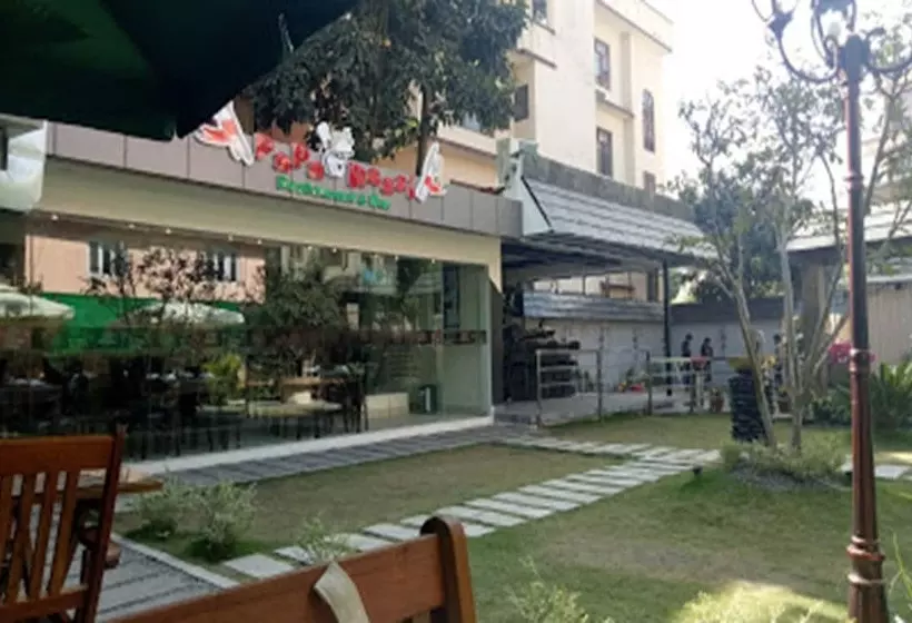 هتل Ghar