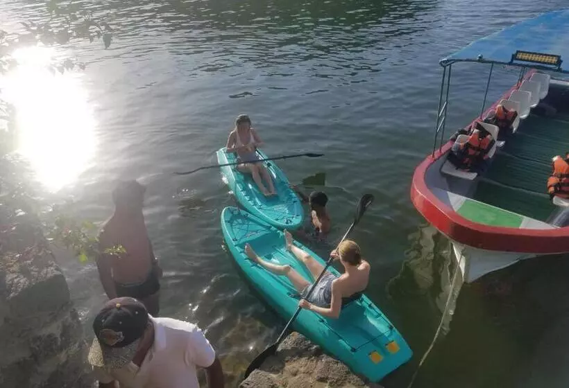 هتل Isleta El Recedo