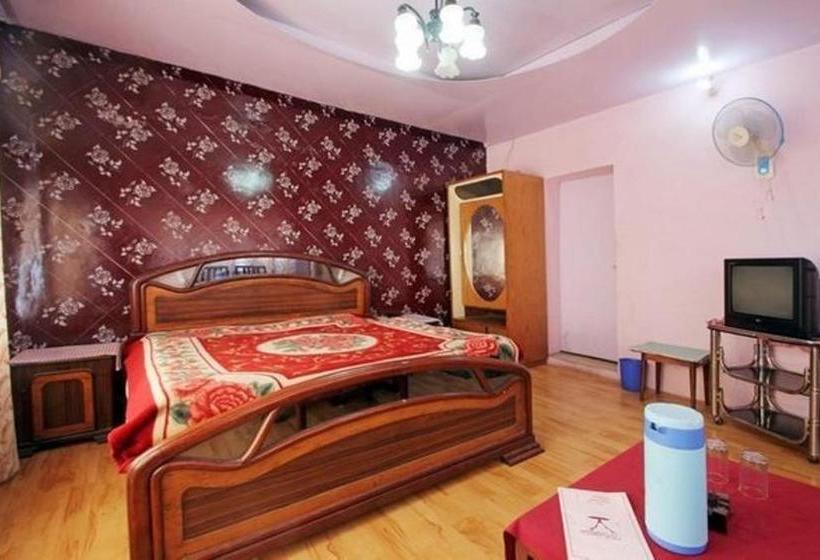 فندق Walnut Grove