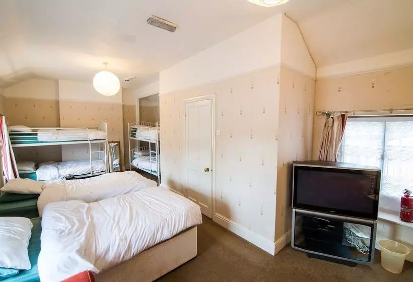 مُتل The Old Pandy Inn Bunkhouse