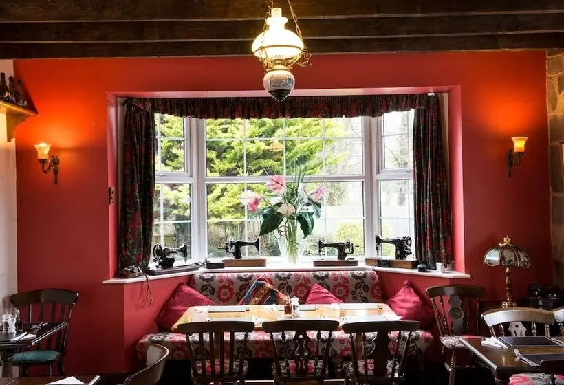مُتل The Old Pandy Inn Bunkhouse