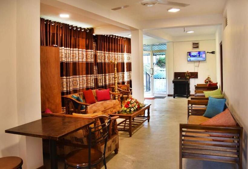 فندق صغير Lodge In 611