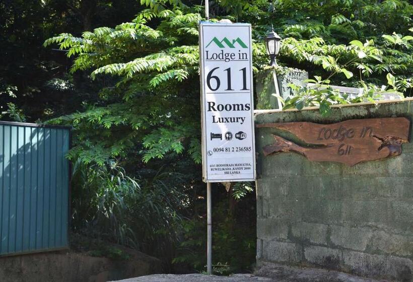 فندق صغير Lodge In 611