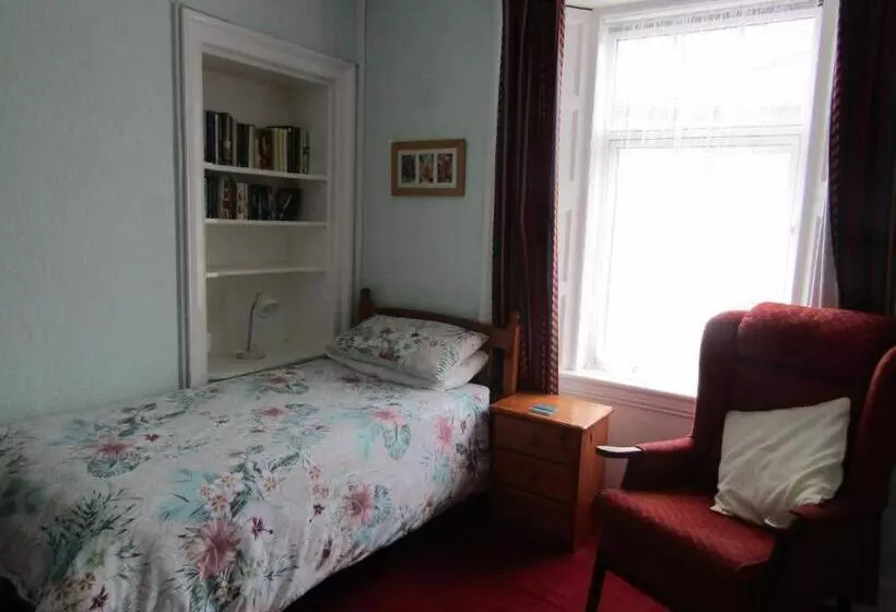 تختخواب و صبحانه Athollbank Guest House