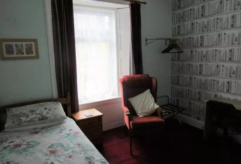 تختخواب و صبحانه Athollbank Guest House