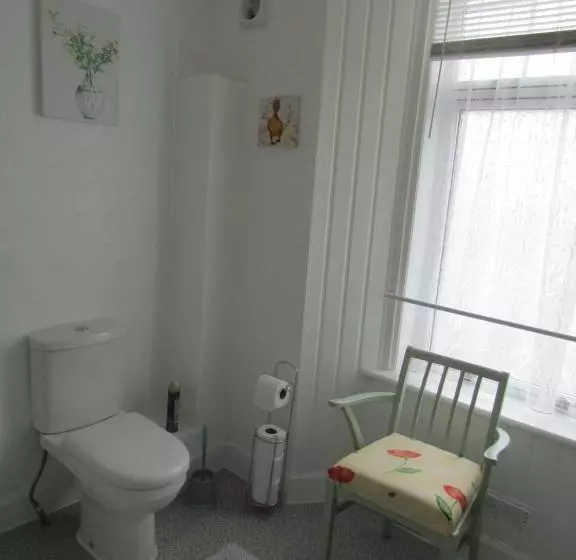 تختخواب و صبحانه Athollbank Guest House
