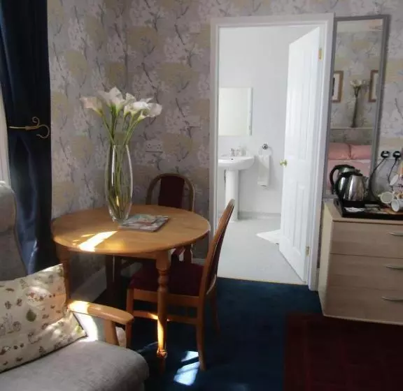 تختخواب و صبحانه Athollbank Guest House