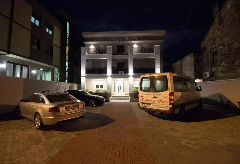 تختخواب و صبحانه Villa Bojcic