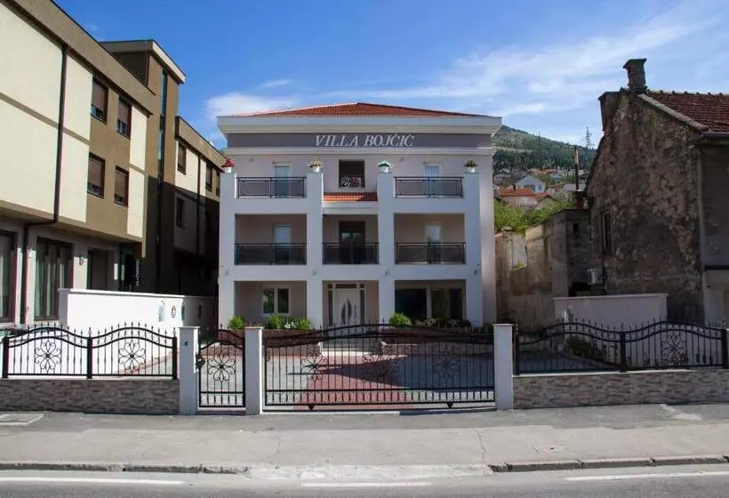 تختخواب و صبحانه Villa Bojcic