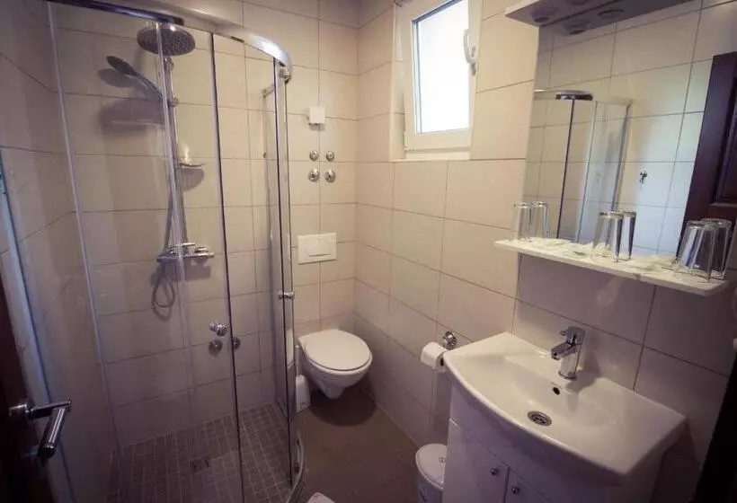 تختخواب و صبحانه Villa Bojcic