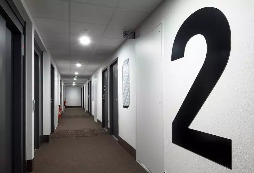 B&b Hotel Nanterre Rueil Malmaison