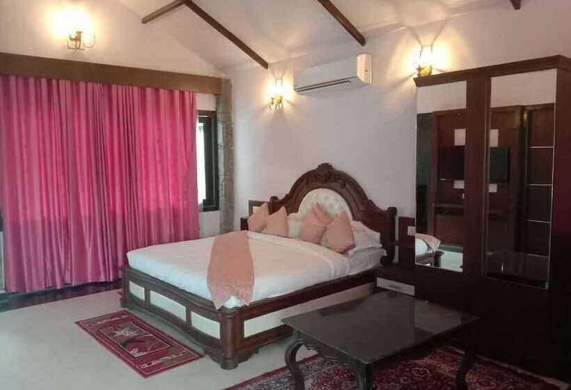 Отель Kavish The Haveli Resort