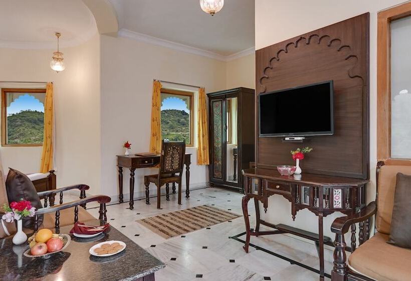 Отель Kavish The Haveli Resort