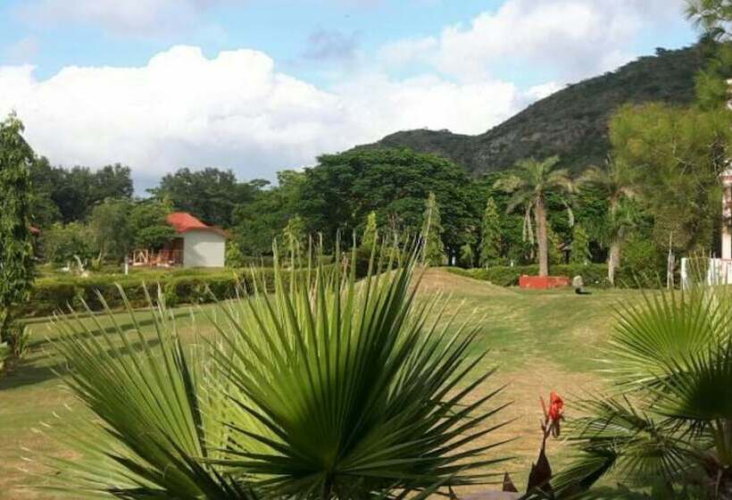 Hotel Raj Mahal Resort & Spa