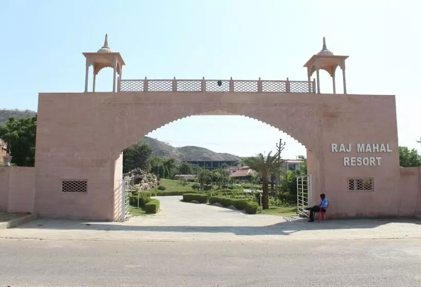 Hotelli Raj Mahal Resort & Spa