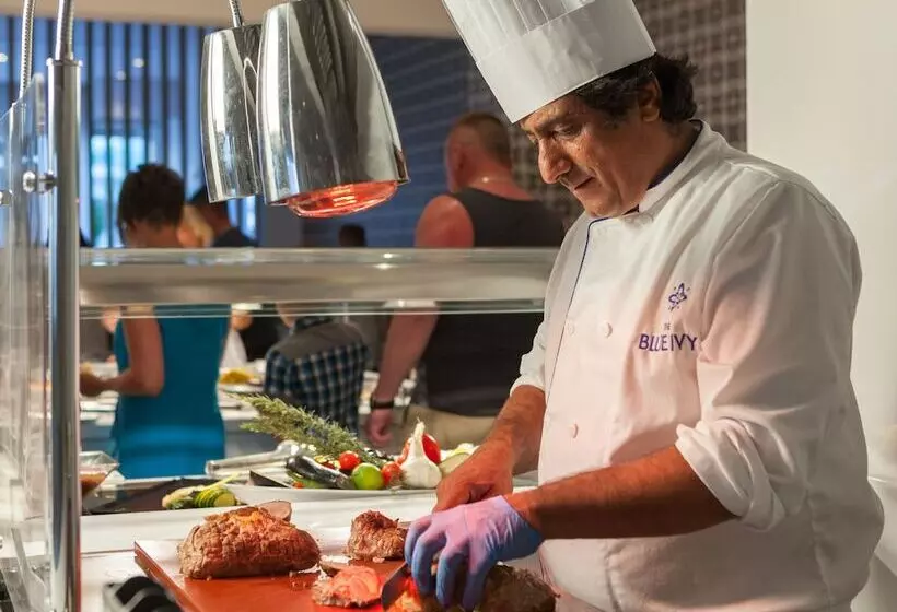 The Blue Ivy Hotel & Suites