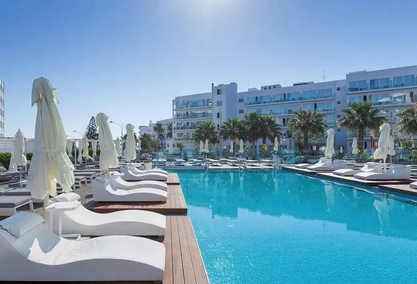 The Blue Ivy Hotel & Suites