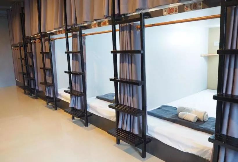 هاستل A Nighttime