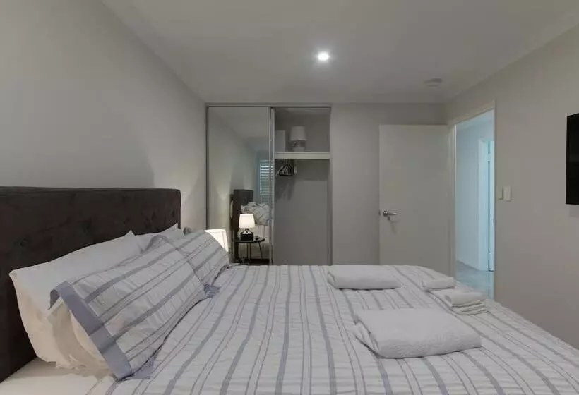 Epsom On Swan Bed & Breakfast