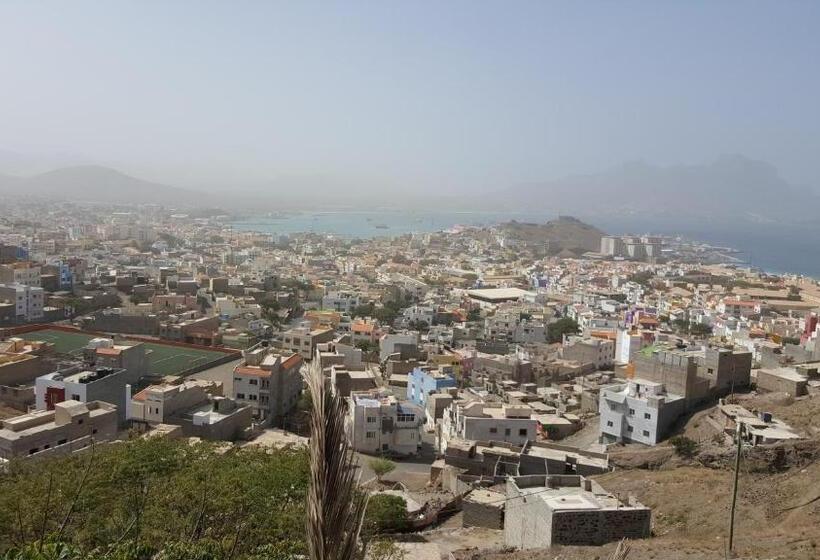 هتل Casa Café Mindelo