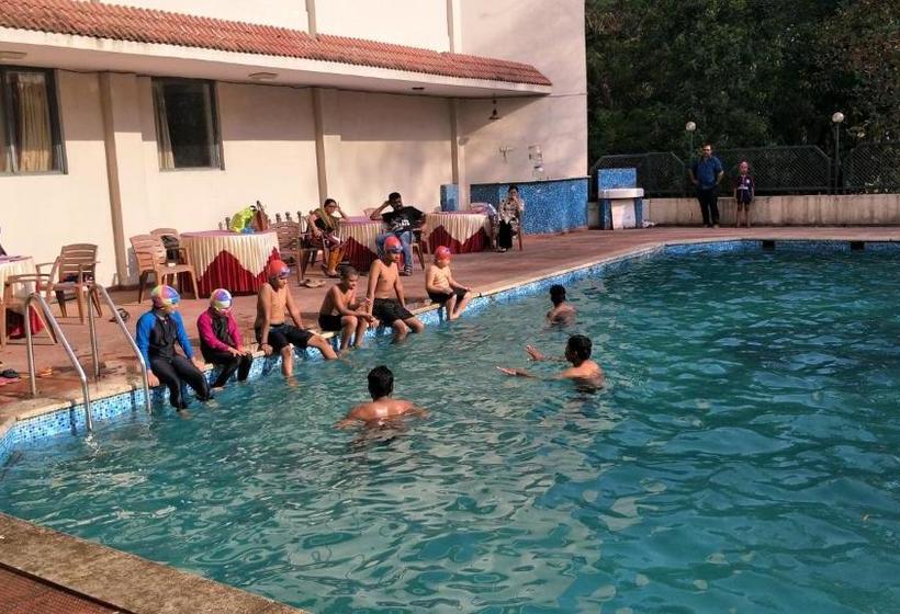 בית מלון כפרי Srichackra International