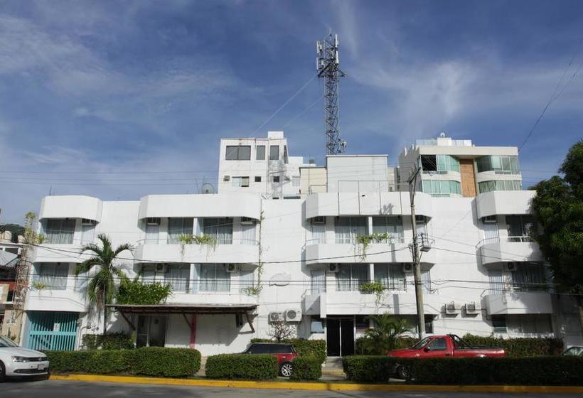 Отель Valentinos