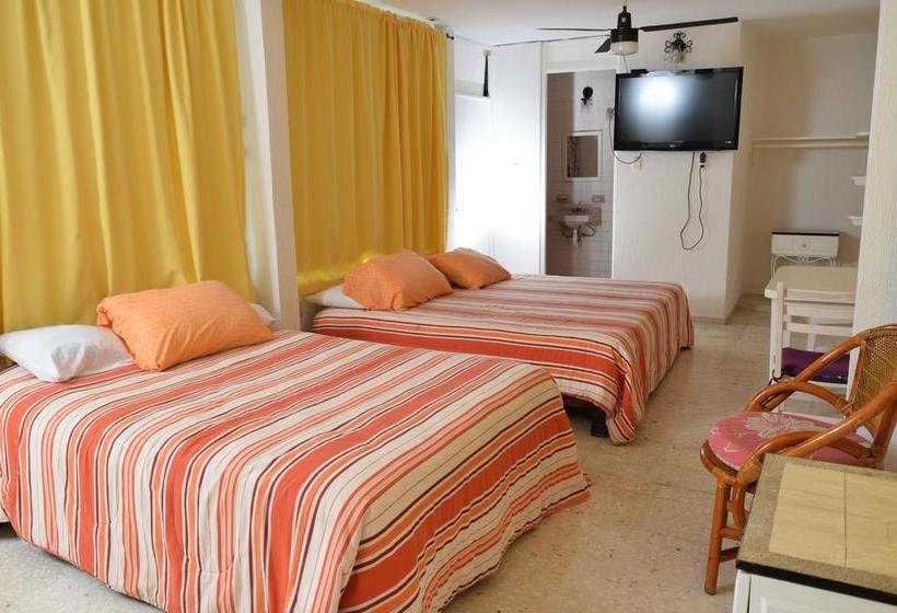 Отель Valentinos