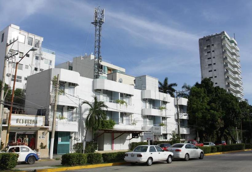 Отель Valentinos