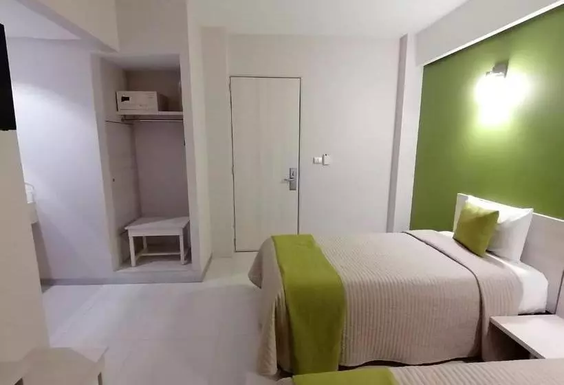 Hotelli Capital O Sc