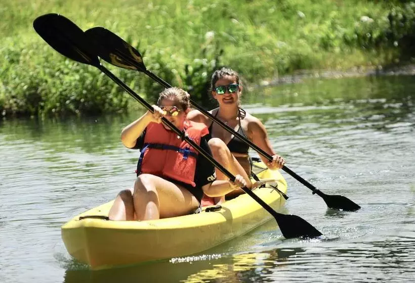 هاستل Dreamcatcher Eco Lodge   Adults Only