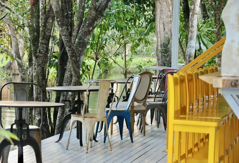 هاستل Dreamcatcher Eco Lodge   Adults Only