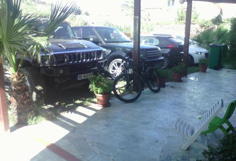 هاستل Plage D Or