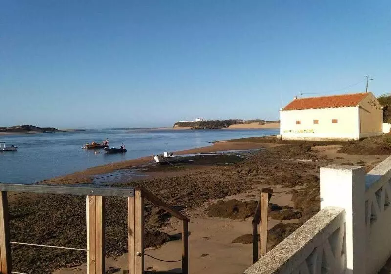 Aamiaismajoitus (B&B) Guarda Rios