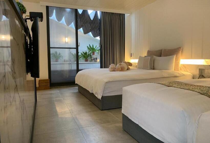 تختخواب و صبحانه 山月二二villa溫泉墅