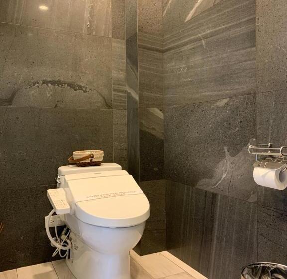 تختخواب و صبحانه 山月二二villa溫泉墅