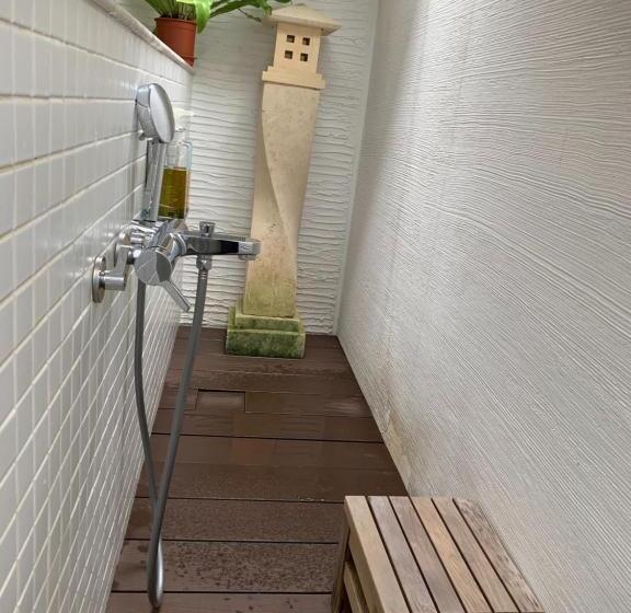 تختخواب و صبحانه 山月二二villa溫泉墅